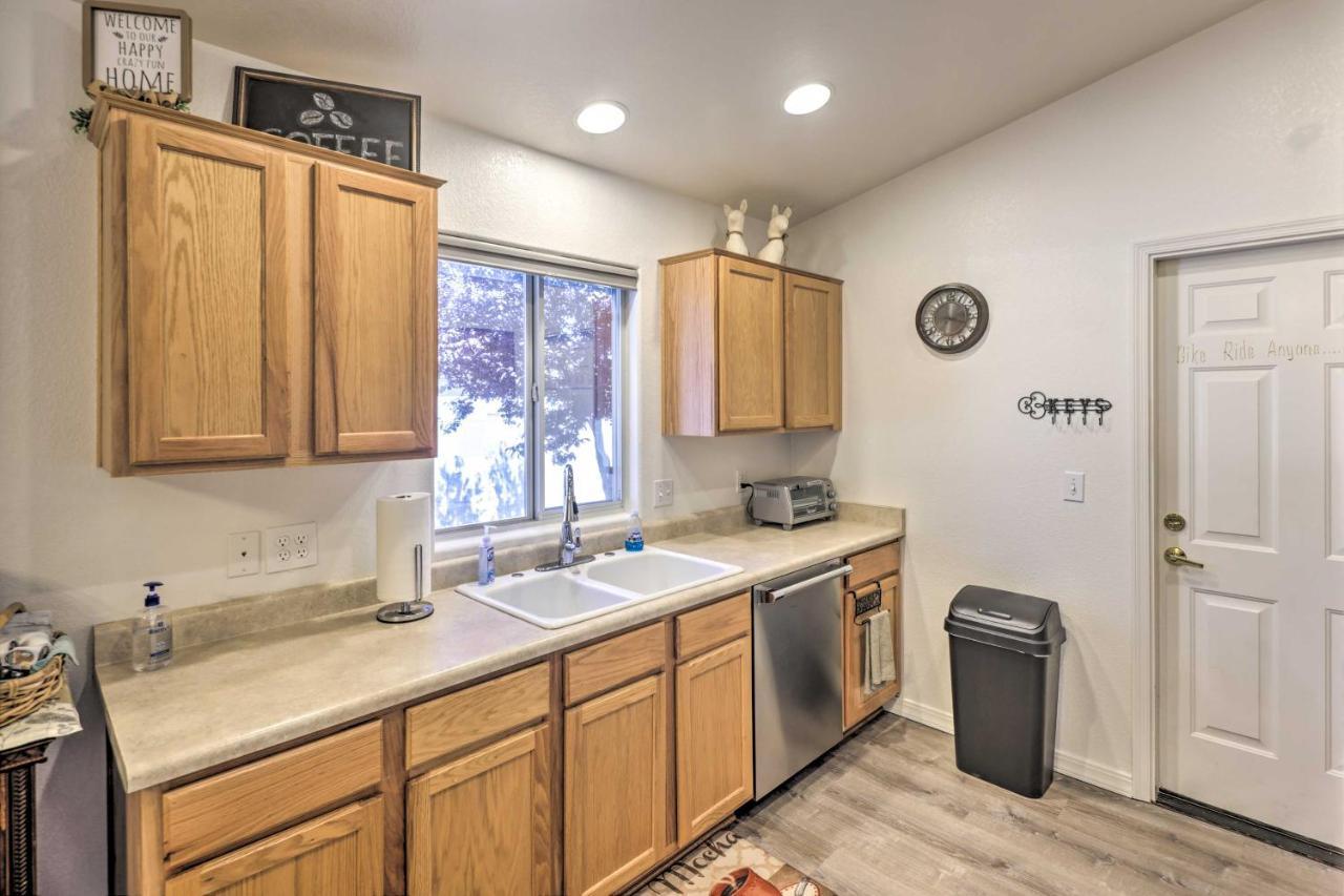 Kid-Friendly Kingman Home Near Parks And Dining Exteriér fotografie